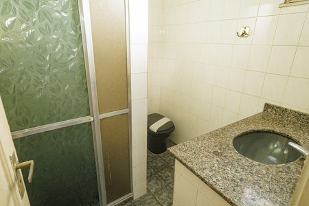 Casa à venda com 352m², 6 quartos e 2 vagas Casa à venda com 352m², 6 quartos e 2 vagasBanheiro da Suíte 1