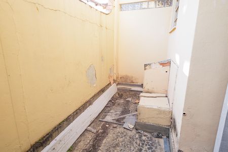 Casa à venda com 352m², 6 quartos e 2 vagas Casa à venda com 352m², 6 quartos e 2 vagasÁrea externa