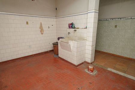 Casa à venda com 352m², 6 quartos e 2 vagas Casa à venda com 352m², 6 quartos e 2 vagasÁrea de Serviço