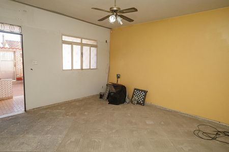 Sala de casa à venda com 6 quartos, 352m² em Campo Grande, Rio de Janeiro