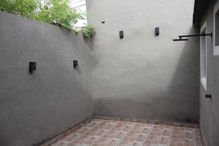 Casa para alugar com 146m², 1 quarto e 4 vagasQuintal Fundos 