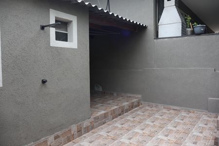 Casa para alugar com 146m², 1 quarto e 4 vagasQuintal Fundos 