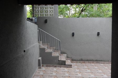 Casa para alugar com 146m², 1 quarto e 4 vagasQuintal Fundos 
