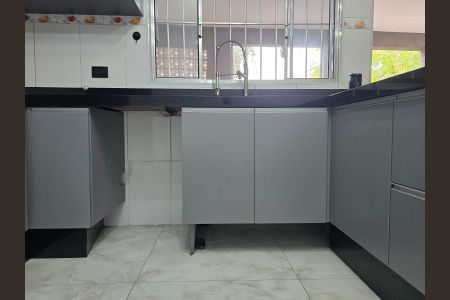 Casa para alugar com 146m², 1 quarto e 4 vagas Casa para alugar com 146m², 1 quarto e 4 vagasCozinha