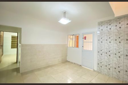 Sala  de casa para alugar com 1 quarto, 60m² em Jardim Keralux, São Paulo
