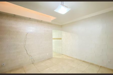 Sala  de casa para alugar com 1 quarto, 60m² em Jardim Keralux, São Paulo