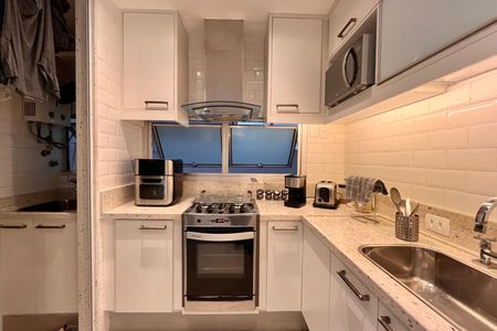 Apartamento à venda com 48m², 1 quarto e sem vaga Apartamento à venda com 48m², 1 quarto e sem vagaCozinha