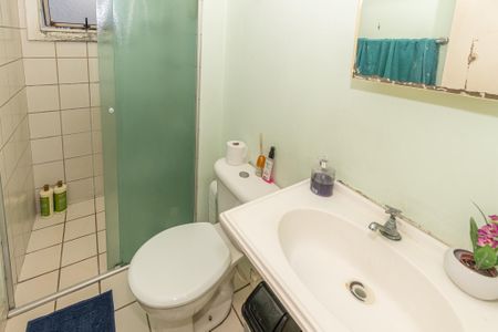Banheiro  de casa de condomínio à venda com 2 quartos, 82m² em Parque Villa Flores, Sumaré