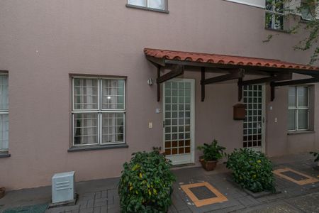 Casa de condomínio à venda com 82m², 2 quartos e 1 vagaFachada