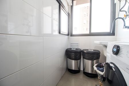 Apartamento para alugar com 112m², 2 quartos e 2 vagas Apartamento para alugar com 112m², 2 quartos e 2 vagasÁrea de Serviço