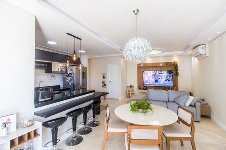 Apartamento para alugar com 112m², 2 quartos e 2 vagas Apartamento para alugar com 112m², 2 quartos e 2 vagasSala