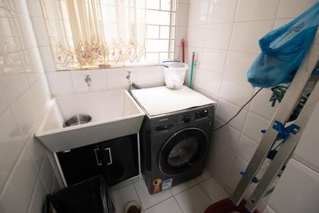 Apartamento à venda com 56m², 2 quartos e 1 vaga Apartamento à venda com 56m², 2 quartos e 1 vagaÁrea de Serviço