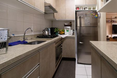 Apartamento à venda com 56m², 2 quartos e 1 vaga Apartamento à venda com 56m², 2 quartos e 1 vagaCozinha e Área de Serviço