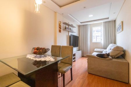 Sala de apartamento à venda com 2 quartos, 56m² em Novo Mundo, Curitiba