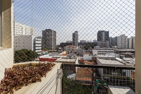 Varanda de kitnet/studio para alugar com 1 quarto, 30m² em Moema, São Paulo