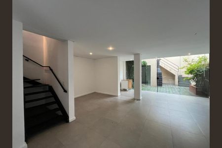 Casa para alugar com 4 quartos, 250m² em Jardim Paulista, São Paulo