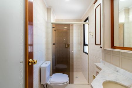 Apartamento à venda com 88m², 3 quartos e 2 vagas Apartamento à venda com 88m², 3 quartos e 2 vagasBanheiro da Suíte