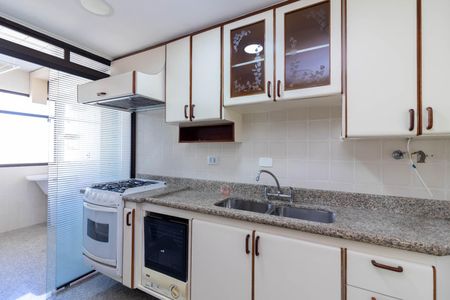 Apartamento à venda com 88m², 3 quartos e 2 vagas Apartamento à venda com 88m², 3 quartos e 2 vagasCozinha