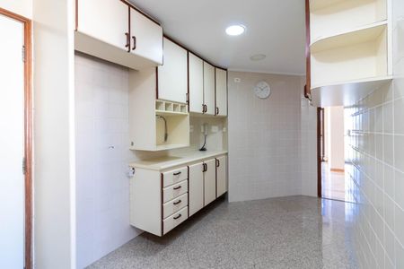 Apartamento à venda com 88m², 3 quartos e 2 vagas Apartamento à venda com 88m², 3 quartos e 2 vagasCozinha