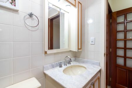 Apartamento à venda com 88m², 3 quartos e 2 vagas Apartamento à venda com 88m², 3 quartos e 2 vagasBanheiro 2