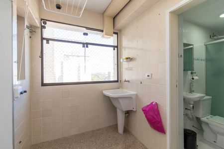 Apartamento à venda com 88m², 3 quartos e 2 vagas Apartamento à venda com 88m², 3 quartos e 2 vagasÁrea de Serviço