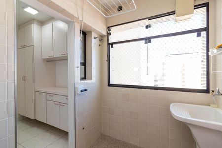 Apartamento à venda com 88m², 3 quartos e 2 vagas Apartamento à venda com 88m², 3 quartos e 2 vagasÁrea de Serviço