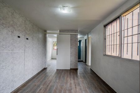 Sala de apartamento à venda com 2 quartos, 56m² em Jardim Alvorada, Santo André