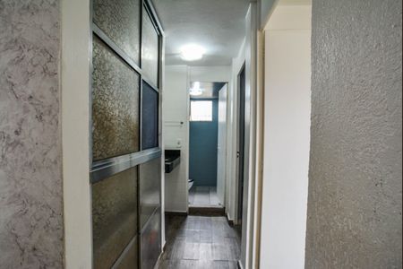 Corredor de apartamento à venda com 2 quartos, 56m² em Jardim Alvorada, Santo André