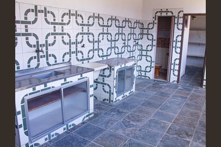 Casa para alugar com 130m², 3 quartos e 5 vagas