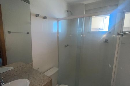 Banheiro de apartamento para alugar com 1 quarto, 32m² em Centro, Duque de Caxias