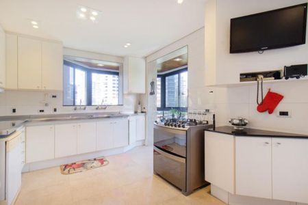 Apartamento à venda com 708m², 3 quartos e 4 vagas