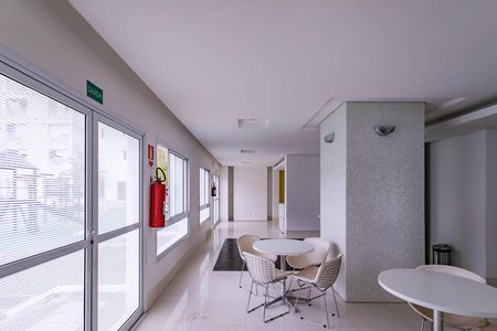 Apartamento para alugar com 67m², 2 quartos e 1 vaga Apartamento para alugar com 67m², 2 quartos e 1 vagaÁrea Comum