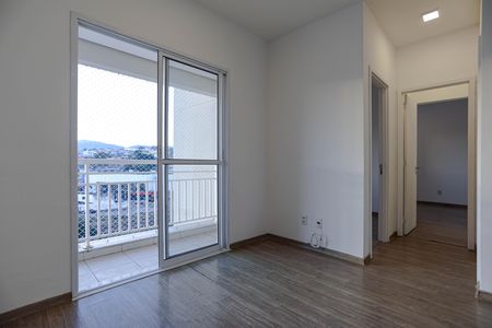 Apartamento para alugar com 67m², 2 quartos e 1 vaga Apartamento para alugar com 67m², 2 quartos e 1 vagaSala