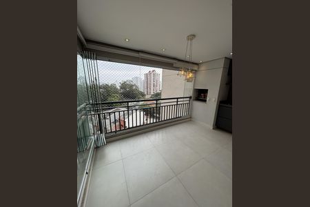 Apartamento à venda com 93m², 2 quartos e 2 vagas Apartamento à venda com 93m², 2 quartos e 2 vagasVaranda