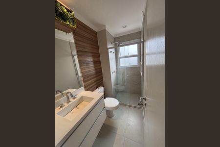 Apartamento à venda com 93m², 2 quartos e 2 vagas Apartamento à venda com 93m², 2 quartos e 2 vagasBanheiro da Suíte
