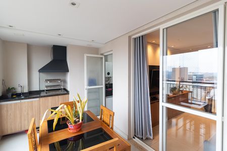 Apartamento à venda com 83m², 3 quartos e 2 vagas Apartamento à venda com 83m², 3 quartos e 2 vagasSacada