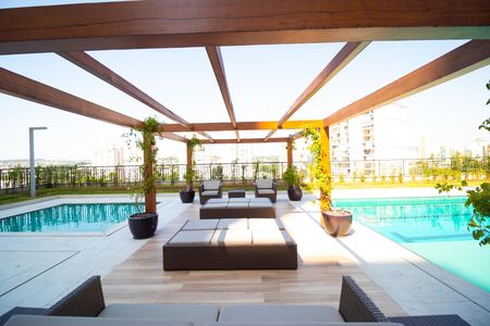 Apartamento à venda com 83m², 3 quartos e 2 vagas Apartamento à venda com 83m², 3 quartos e 2 vagasÁrea comum - Piscina