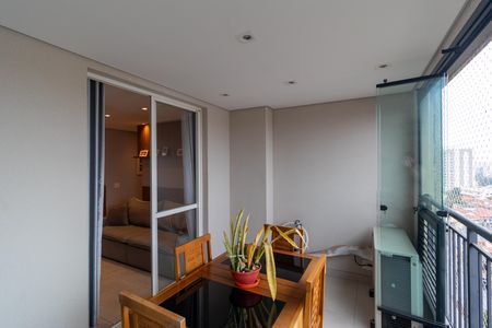 Apartamento à venda com 83m², 3 quartos e 2 vagas Apartamento à venda com 83m², 3 quartos e 2 vagasSacada