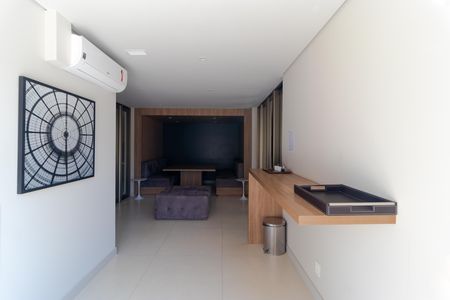 Apartamento à venda com 83m², 3 quartos e 2 vagas Apartamento à venda com 83m², 3 quartos e 2 vagasÁrea comum - Salão de festas