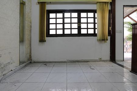 Sala de casa para alugar com 2 quartos, 95m² em Centro, Mogi das Cruzes