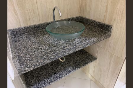 Banheiro Social de apartamento para alugar com 2 quartos, 120m² em Taquara, Rio de Janeiro