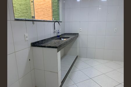 Cozinha de apartamento para alugar com 2 quartos, 120m² em Taquara, Rio de Janeiro
