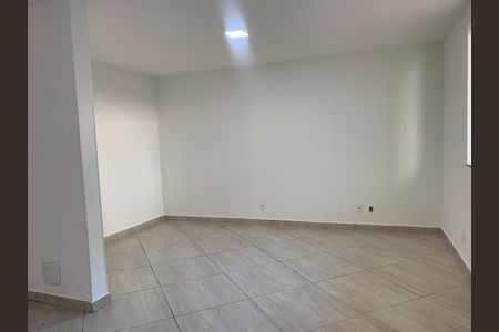 Sala de apartamento para alugar com 2 quartos, 120m² em Taquara, Rio de Janeiro