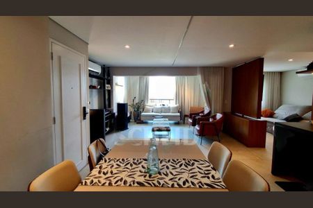 Apartamento à venda com 130m², 4 quartos e 2 vagas