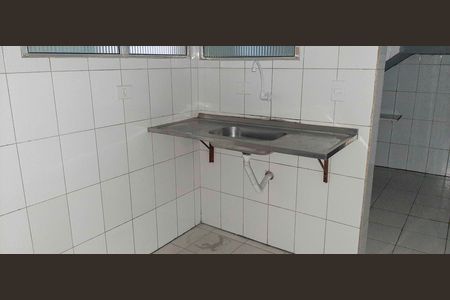 Casa para alugar com 55m², 1 quarto e sem vaga