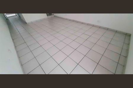 Casa para alugar com 55m², 1 quarto e sem vaga
