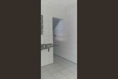 Casa para alugar com 55m², 1 quarto e sem vaga