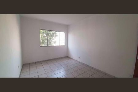 Casa para alugar com 55m², 1 quarto e sem vaga
