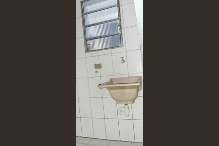 Casa para alugar com 55m², 1 quarto e sem vaga