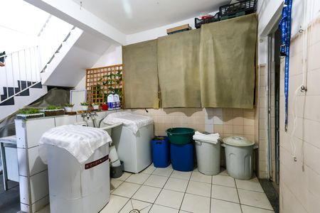 Casa à venda com 110m², 3 quartos e 3 vagas Casa à venda com 110m², 3 quartos e 3 vagasÁrea de Serviço